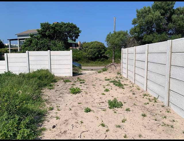 700M² VACANT LAND FOR SALE IN PARADISE BEACH